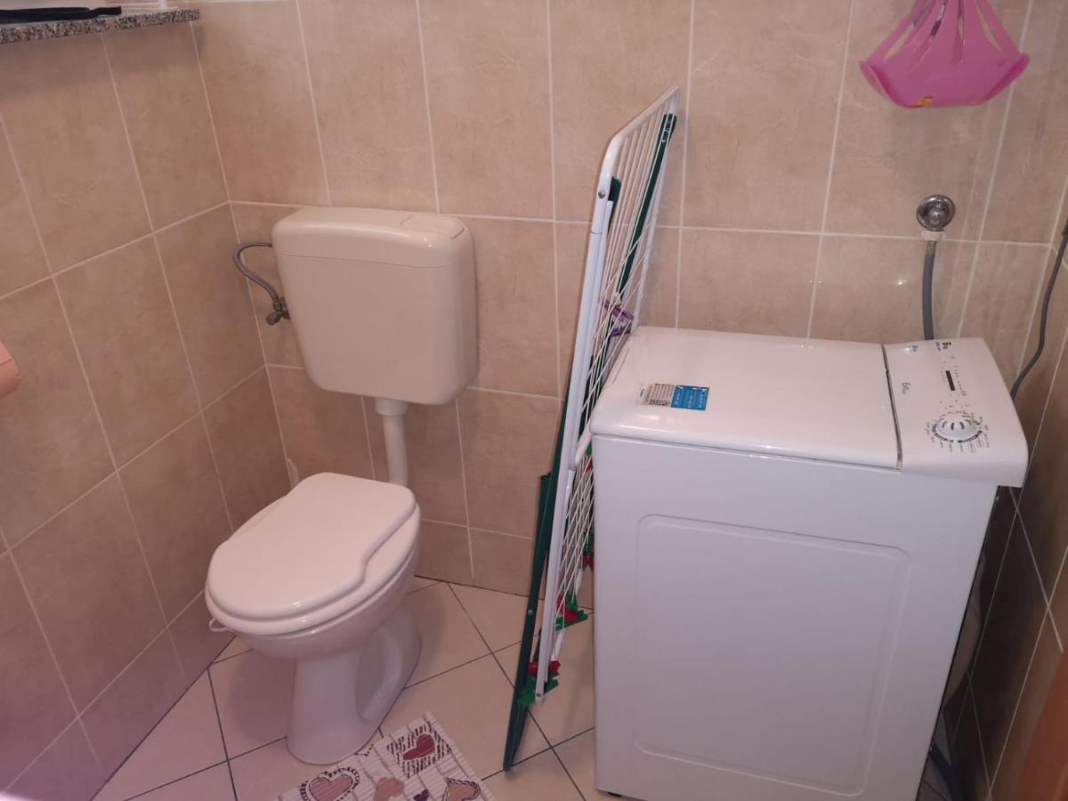 Apartman Branimir 诺瓦利娅 外观 照片
